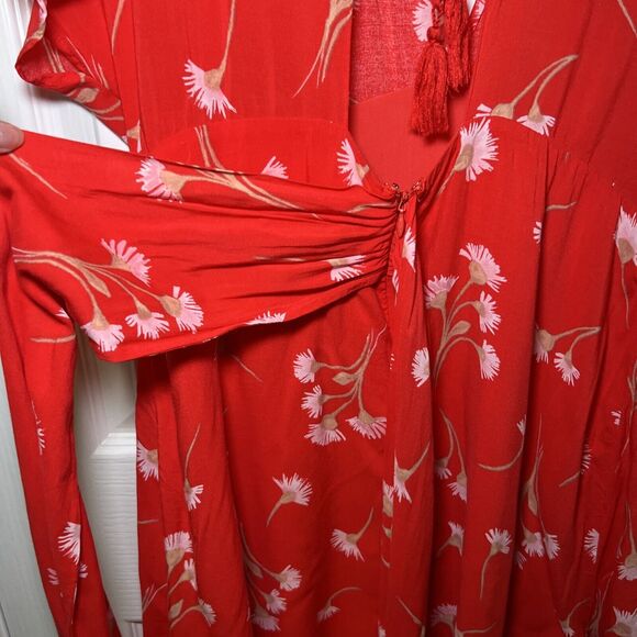 Lush Kimono Deep V Mini Dress Size Large Red Floral Double Button Front Tie Back - Picture 6 of 14